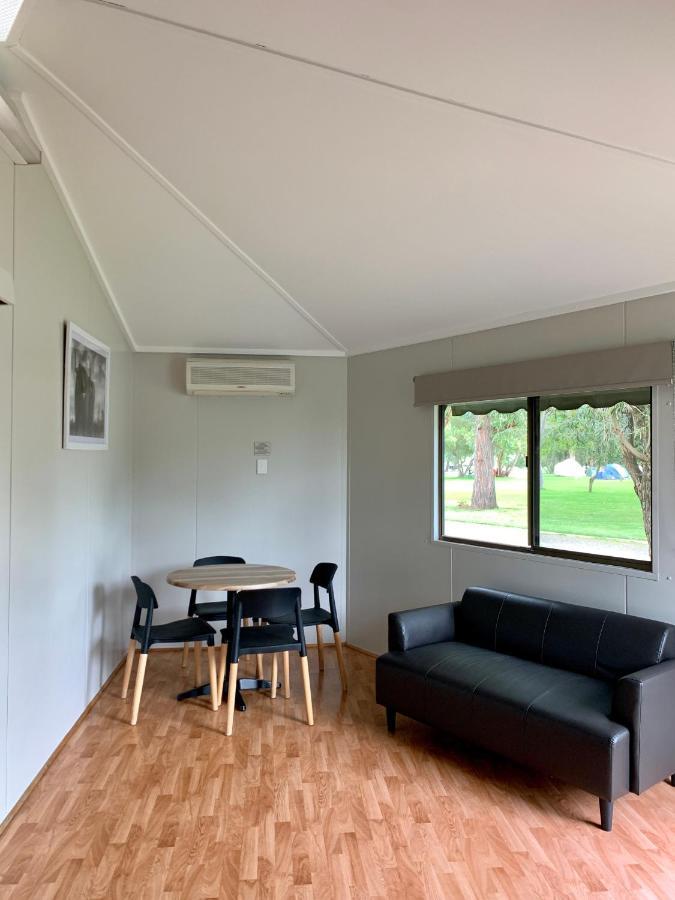 Pine Country Caravan Park Mount Gambier Kültér fotó
